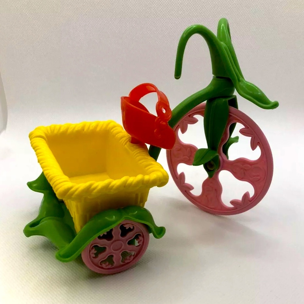 **VINTAGE** Strawberry Shortcake Tricycle